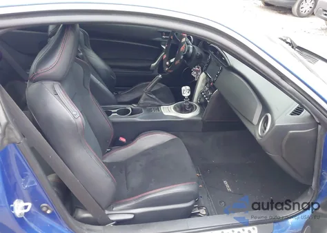 2016 Subaru Brz Limited z USA, uszkodzony, nr VIN JF1ZCAC10G9604667